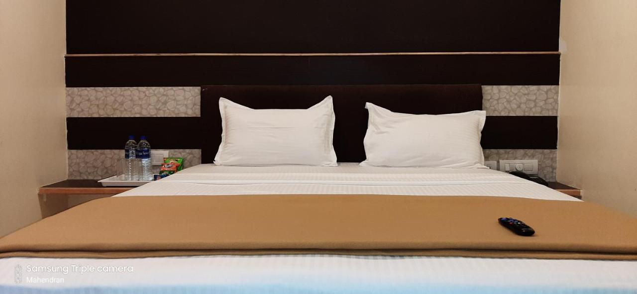 Msp Grands Inn Maduráj Kültér fotó